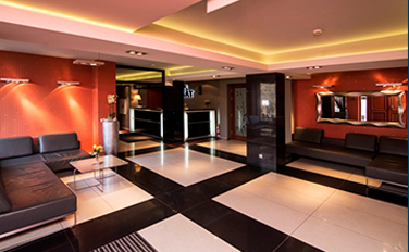 Du lịch Đà Nẵng - Cầu Vàng và chùa Linh Ứng