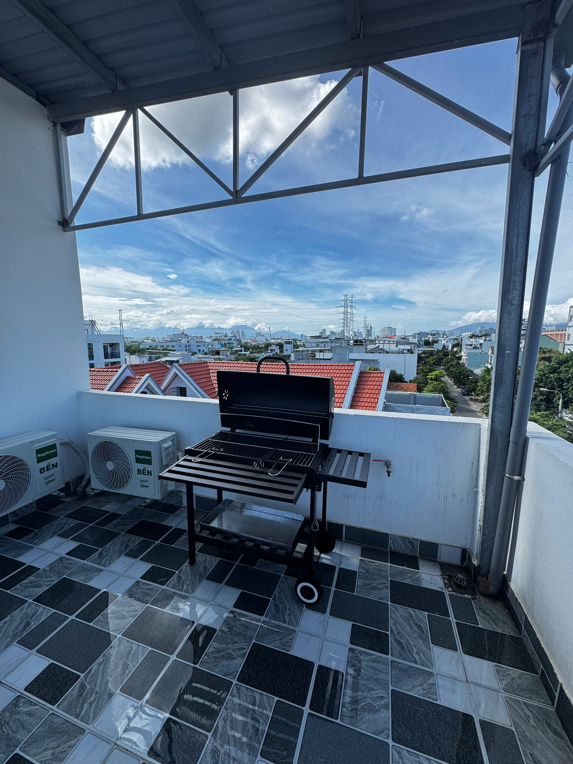 Khu BBQ trên tầng thượng Dallas Homestay Đà Nẵng